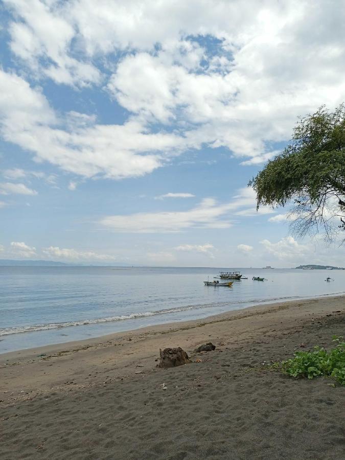 East Lombok Dive Hotel - 3 Private Rooms On The Beach With Seaview & Scuba Diving Center Labuhan Pandan Eksteriør billede